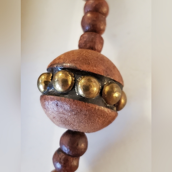 Artisan statement necklace wood brass studded studs disc's beads vintage boho - Picture 3 of 16